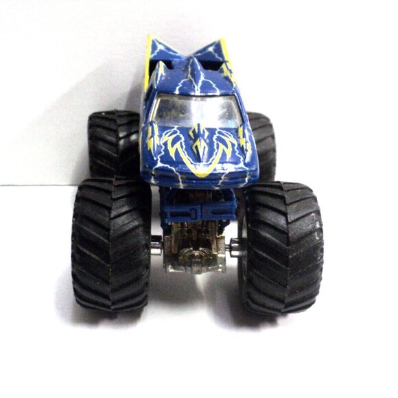 Shocker Motor Sports Hot Wheels Monster Jam Monster Trucks 1:64 2023 3 3/4" Long - Picture 3 of 5